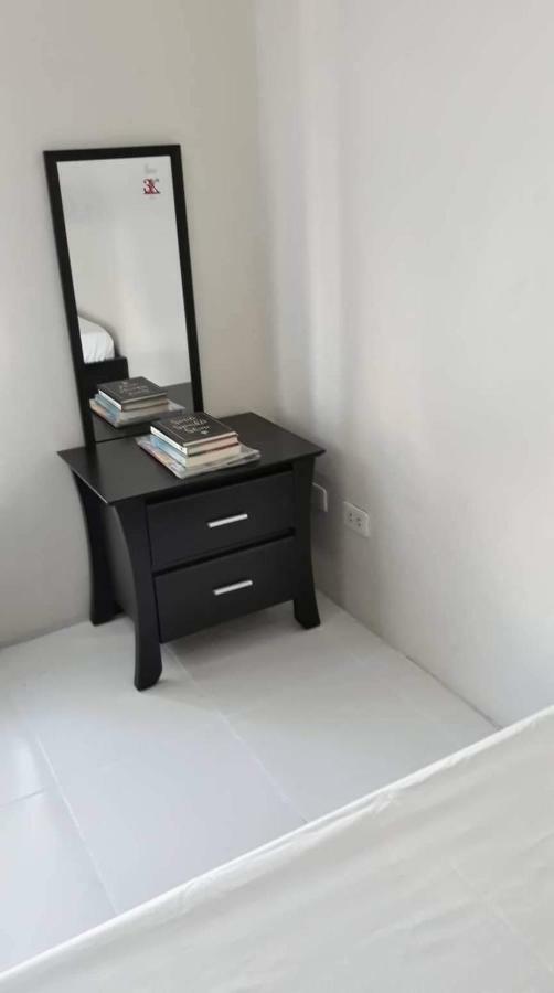 Cozy Studio @ One Capitol Condo 2Nd St. Kapitolyo Pasig City Exterior photo